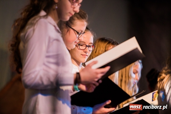 Zdjęcie w galerii na portalu naszraciborz.pl: Kiermasz świąteczny w Pietrowicach Wielkich wiadomości z regionu