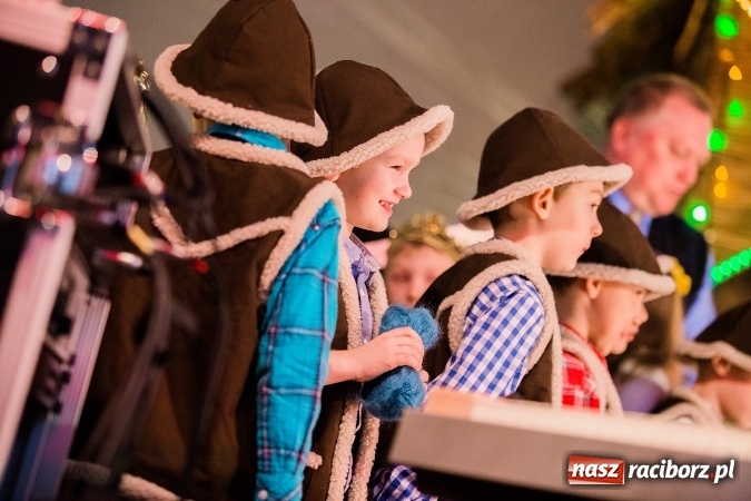 Zdjęcie w galerii na portalu naszraciborz.pl: Kiermasz świąteczny w Pietrowicach Wielkich wiadomości z regionu