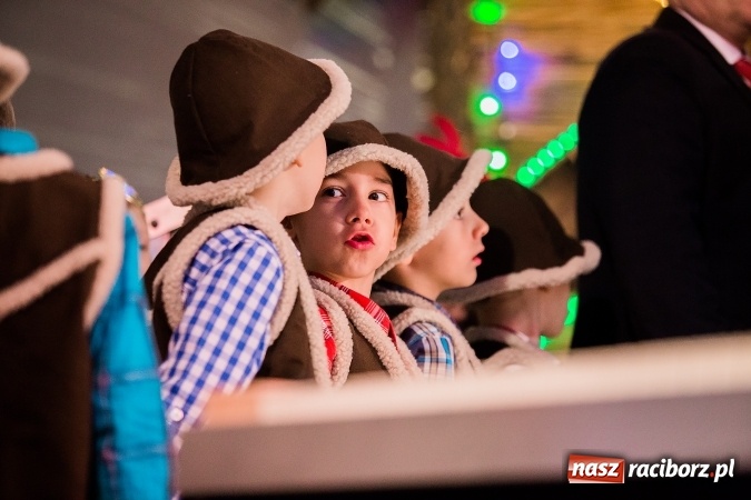 Zdjęcie w galerii na portalu naszraciborz.pl: Kiermasz świąteczny w Pietrowicach Wielkich wiadomości z regionu