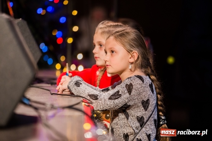 Zdjęcie w galerii na portalu naszraciborz.pl: Kiermasz świąteczny w Pietrowicach Wielkich wiadomości z regionu