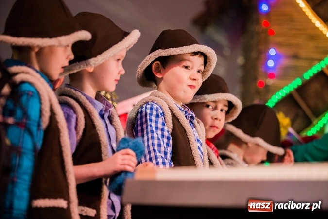 Zdjęcie w galerii na portalu naszraciborz.pl: Kiermasz świąteczny w Pietrowicach Wielkich wiadomości z regionu