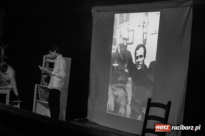 Zdjęcie w galerii na portalu naszraciborz.pl: Spektakl o życiu błogosławionego ks. Jerzego Popiełuszki w kościele na Ocicach wiadomości z regionu