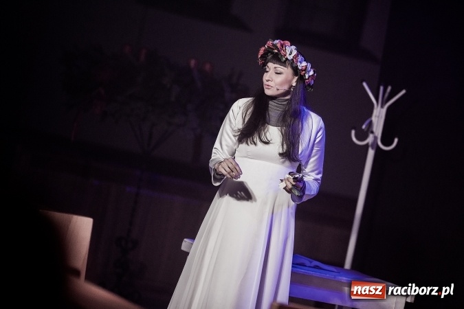 Zdjęcie w galerii na portalu naszraciborz.pl: Spektakl o życiu błogosławionego ks. Jerzego Popiełuszki w kościele na Ocicach wiadomości z regionu