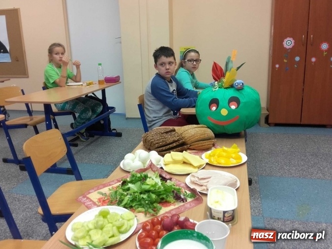 Zdjęcie w galerii na portalu naszraciborz.pl: Myślę, doceniam – dobrze wybieram! – Dni Profilaktyki w Szkole Podstawowej nr 15 wiadomości z regionu