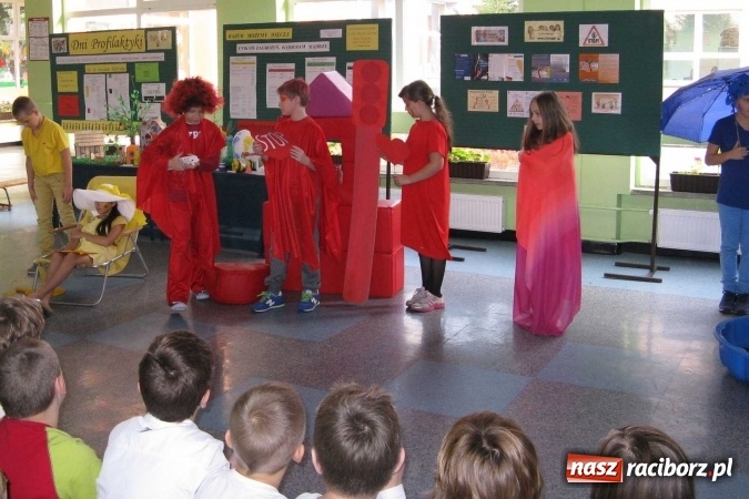 Zdjęcie w galerii na portalu naszraciborz.pl: Myślę, doceniam – dobrze wybieram! – Dni Profilaktyki w Szkole Podstawowej nr 15 wiadomości z regionu