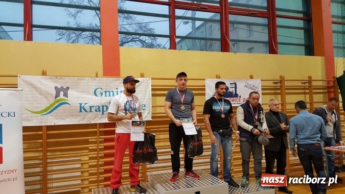 Zdjęcie w galerii na portalu naszraciborz.pl: Dwa złote medale Łamatorów w Krapkowicach wiadomości z regionu