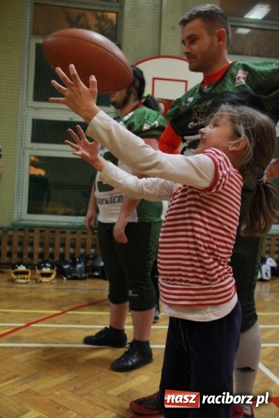 Zdjęcie w galerii na portalu naszraciborz.pl: Raptors i Point świętowali Thanksgiving Day! wiadomości z regionu