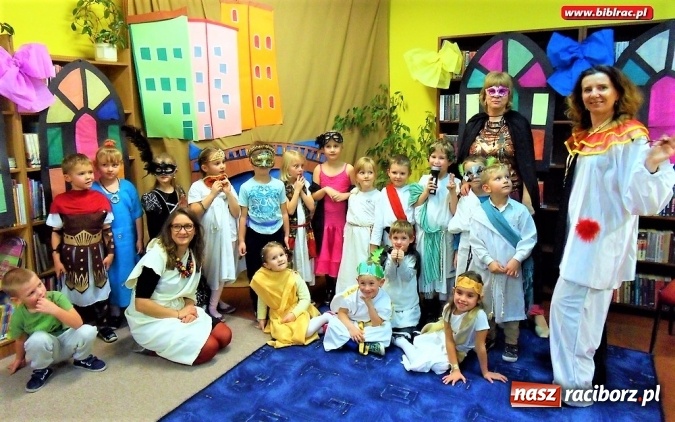 Zdjęcie w galerii na portalu naszraciborz.pl: Wenecki Bal w bibliotece w Markowicach  wiadomości z regionu