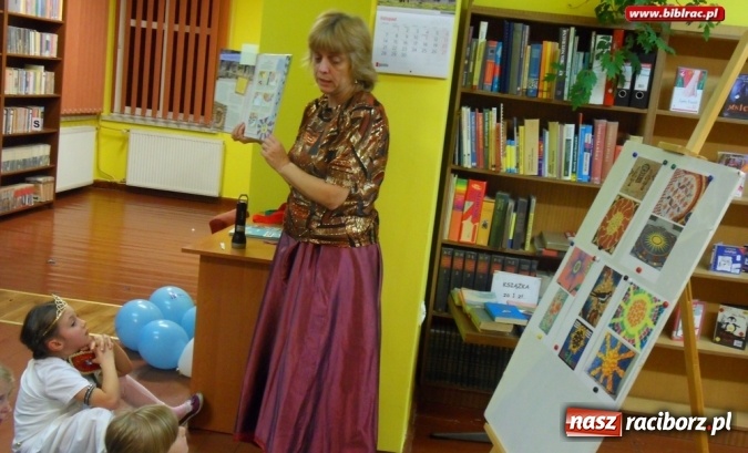 Zdjęcie w galerii na portalu naszraciborz.pl: Wenecki Bal w bibliotece w Markowicach  wiadomości z regionu