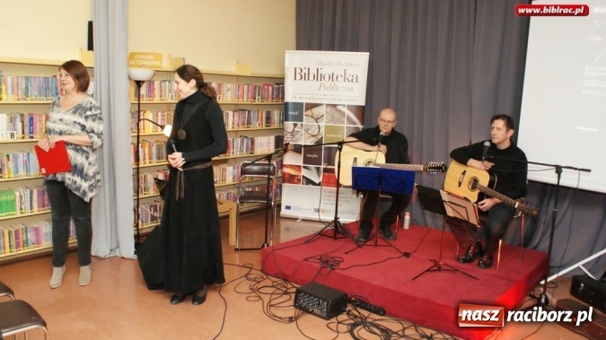 Zdjęcie w galerii na portalu naszraciborz.pl: Niecodzienna promocja książki w bibliotece  wiadomości z regionu