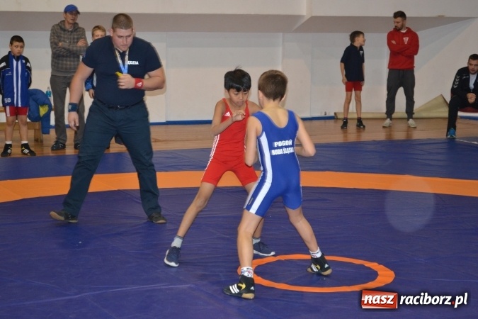 Zdjęcie w galerii na portalu naszraciborz.pl: Grad medali zapaśników MKZ Unia Racibórz na Pucharze Śląska w Rudzie Śląskiej  wiadomości z regionu