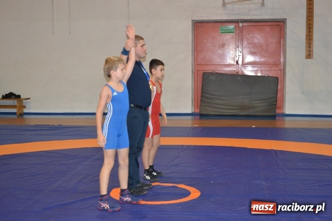 Zdjęcie w galerii na portalu naszraciborz.pl: Grad medali zapaśników MKZ Unia Racibórz na Pucharze Śląska w Rudzie Śląskiej  wiadomości z regionu
