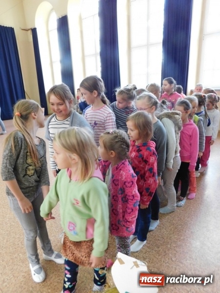 Zdjęcie w galerii na portalu naszraciborz.pl: Misiowa Olimpiada w Szkole Podstawowej nr 4  wiadomości z regionu