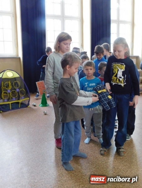 Zdjęcie w galerii na portalu naszraciborz.pl: Misiowa Olimpiada w Szkole Podstawowej nr 4  wiadomości z regionu