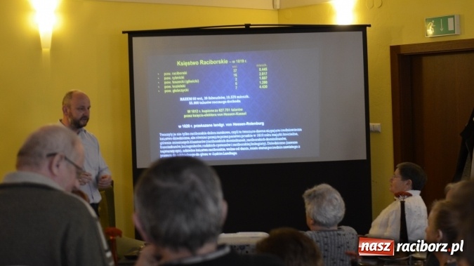 Zdjęcie w galerii na portalu naszraciborz.pl: Wczoraj odbyło się pierwsze spotkanie w ramach Kawiarenki Seniora wiadomości z regionu