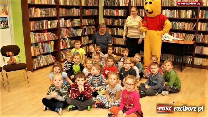 Zdjęcie w galerii na portalu naszraciborz.pl: Biblioteka świętowała Dzień Pluszowego Misia  wiadomości z regionu