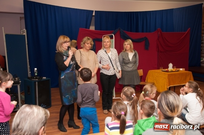 Zdjęcie w galerii na portalu naszraciborz.pl: Szkoła Podstawowa nr 18 zaprosiła przyszłych uczniów z rodzicami na dni otwarte wiadomości z regionu