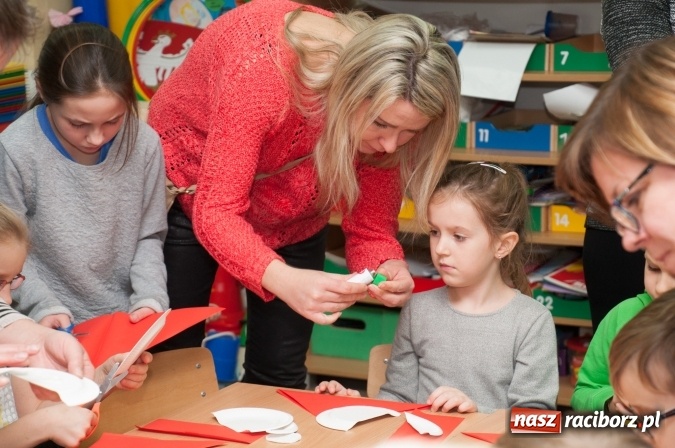 Zdjęcie w galerii na portalu naszraciborz.pl: Szkoła Podstawowa nr 18 zaprosiła przyszłych uczniów z rodzicami na dni otwarte wiadomości z regionu
