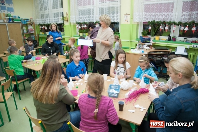 Zdjęcie w galerii na portalu naszraciborz.pl: Szkoła Podstawowa nr 18 zaprosiła przyszłych uczniów z rodzicami na dni otwarte wiadomości z regionu