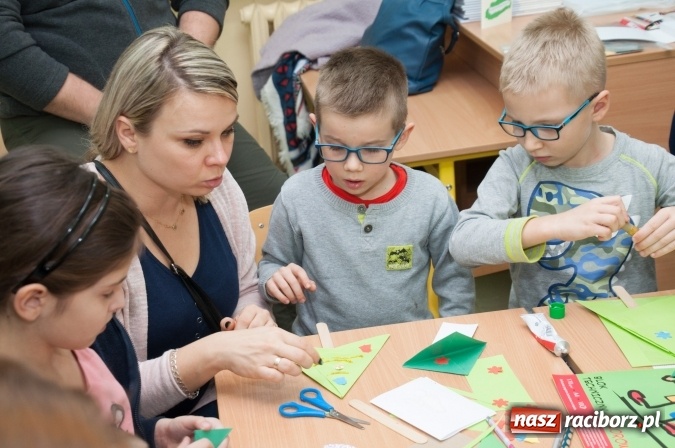 Zdjęcie w galerii na portalu naszraciborz.pl: Szkoła Podstawowa nr 18 zaprosiła przyszłych uczniów z rodzicami na dni otwarte wiadomości z regionu