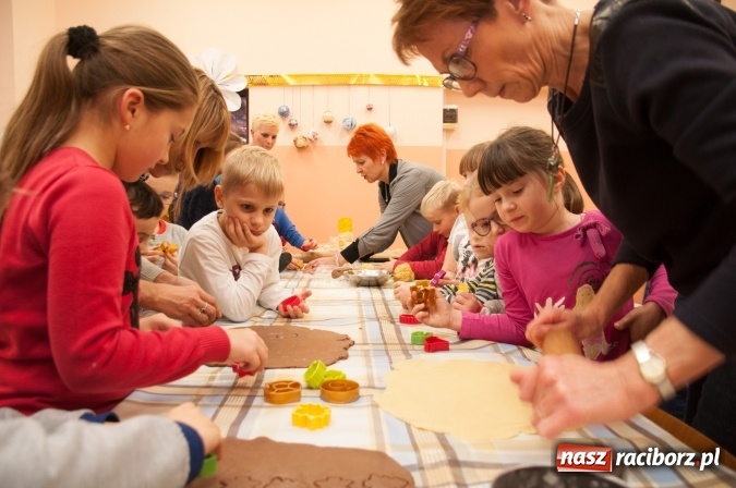 Zdjęcie w galerii na portalu naszraciborz.pl: Szkoła Podstawowa nr 18 zaprosiła przyszłych uczniów z rodzicami na dni otwarte wiadomości z regionu