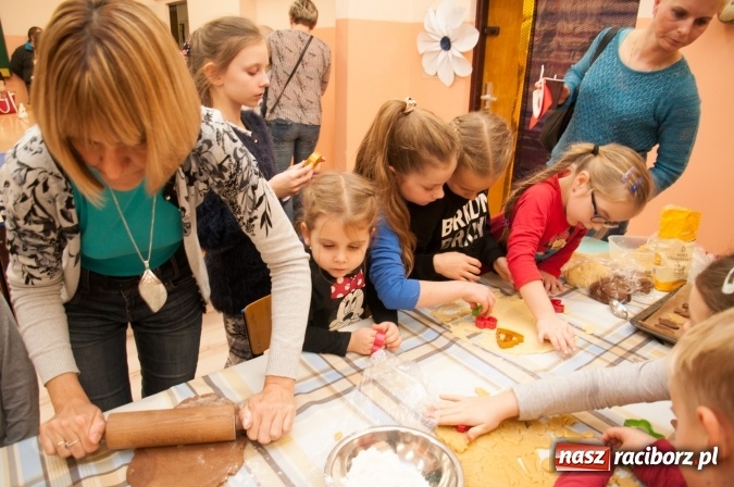 Zdjęcie w galerii na portalu naszraciborz.pl: Szkoła Podstawowa nr 18 zaprosiła przyszłych uczniów z rodzicami na dni otwarte wiadomości z regionu