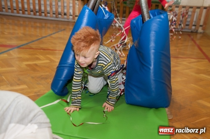 Zdjęcie w galerii na portalu naszraciborz.pl: Szkoła Podstawowa nr 18 zaprosiła przyszłych uczniów z rodzicami na dni otwarte wiadomości z regionu