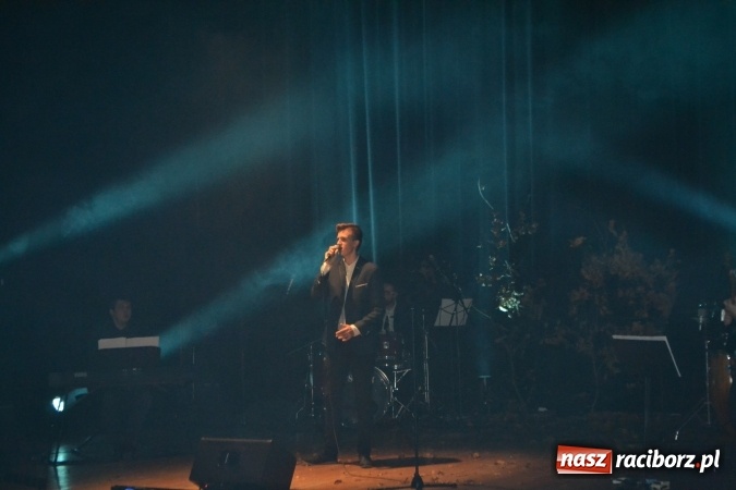 Zdjęcie w galerii na portalu naszraciborz.pl: Koncert jesienny w Kuźni Kultury wiadomości z regionu