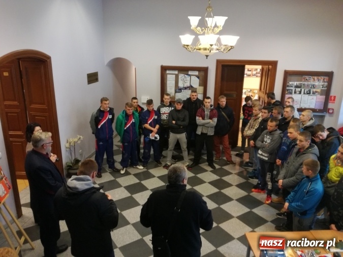 Zdjęcie w galerii na portalu naszraciborz.pl: I miejsce MOW-u Rudy w VIII Biegach&nbsp;Terenowo-Przełajowych Hrabiego Larischa wiadomości z regionu