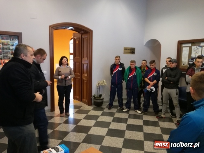 Zdjęcie w galerii na portalu naszraciborz.pl: I miejsce MOW-u Rudy w VIII Biegach&nbsp;Terenowo-Przełajowych Hrabiego Larischa wiadomości z regionu