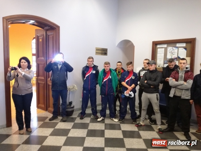 Zdjęcie w galerii na portalu naszraciborz.pl: I miejsce MOW-u Rudy w VIII Biegach&nbsp;Terenowo-Przełajowych Hrabiego Larischa wiadomości z regionu