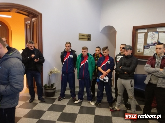 Zdjęcie w galerii na portalu naszraciborz.pl: I miejsce MOW-u Rudy w VIII Biegach&nbsp;Terenowo-Przełajowych Hrabiego Larischa wiadomości z regionu