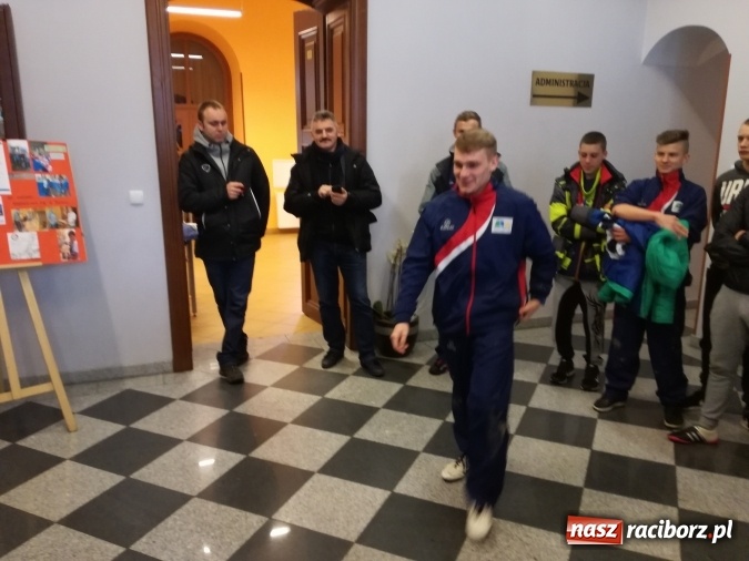 Zdjęcie w galerii na portalu naszraciborz.pl: I miejsce MOW-u Rudy w VIII Biegach&nbsp;Terenowo-Przełajowych Hrabiego Larischa wiadomości z regionu