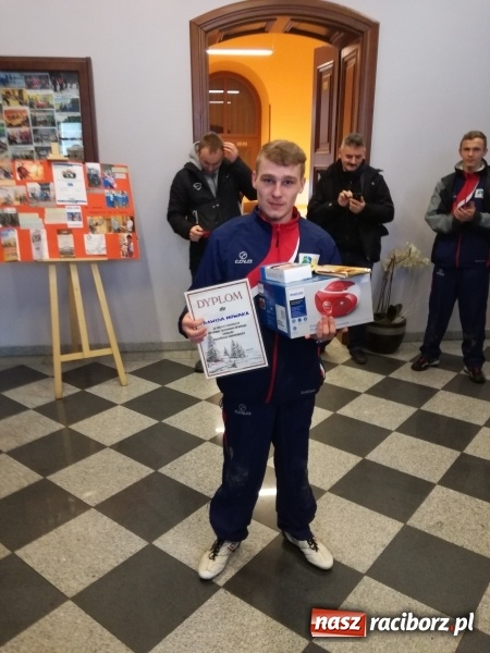 Zdjęcie w galerii na portalu naszraciborz.pl: I miejsce MOW-u Rudy w VIII Biegach&nbsp;Terenowo-Przełajowych Hrabiego Larischa wiadomości z regionu