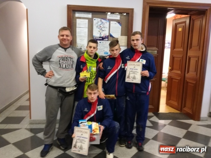 Zdjęcie w galerii na portalu naszraciborz.pl: I miejsce MOW-u Rudy w VIII Biegach&nbsp;Terenowo-Przełajowych Hrabiego Larischa wiadomości z regionu