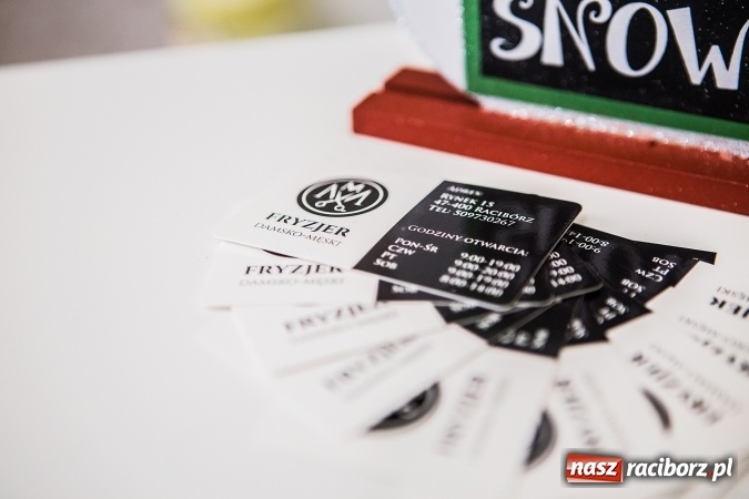 Zdjęcie w galerii na portalu naszraciborz.pl: Przy Rynku otwarto nowy salon fryzjerski. Fryzjerzy pracują tu na marce Kemon wiadomości z regionu