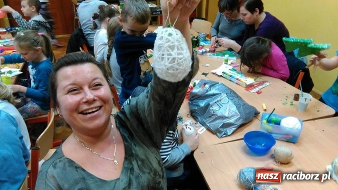 Zdjęcie w galerii na portalu naszraciborz.pl: Przygotowania przedświąteczne w Szkole Podstawowej nr 13 trwają pełną parą! wiadomości z regionu