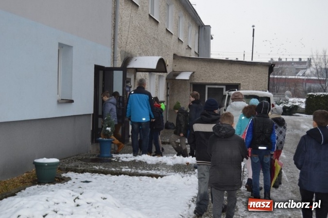 Zdjęcie w galerii na portalu naszraciborz.pl: Uczniowie klas VI z SP 4 zwiedzili Stację Uzdatniania Wody w Raciborzu  wiadomości z regionu
