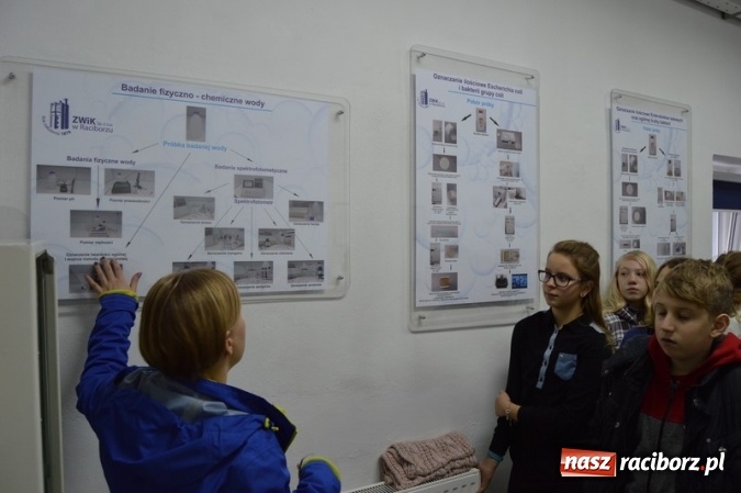 Zdjęcie w galerii na portalu naszraciborz.pl: Uczniowie klas VI z SP 4 zwiedzili Stację Uzdatniania Wody w Raciborzu  wiadomości z regionu