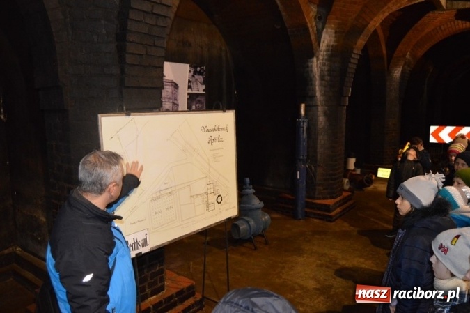 Zdjęcie w galerii na portalu naszraciborz.pl: Uczniowie klas VI z SP 4 zwiedzili Stację Uzdatniania Wody w Raciborzu  wiadomości z regionu