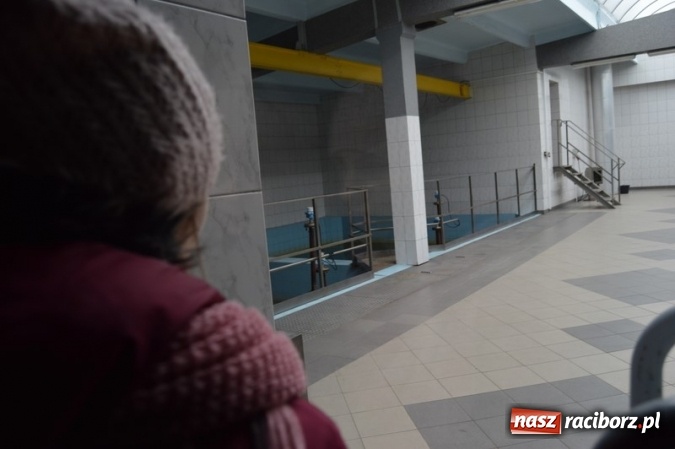 Zdjęcie w galerii na portalu naszraciborz.pl: Uczniowie klas VI z SP 4 zwiedzili Stację Uzdatniania Wody w Raciborzu  wiadomości z regionu
