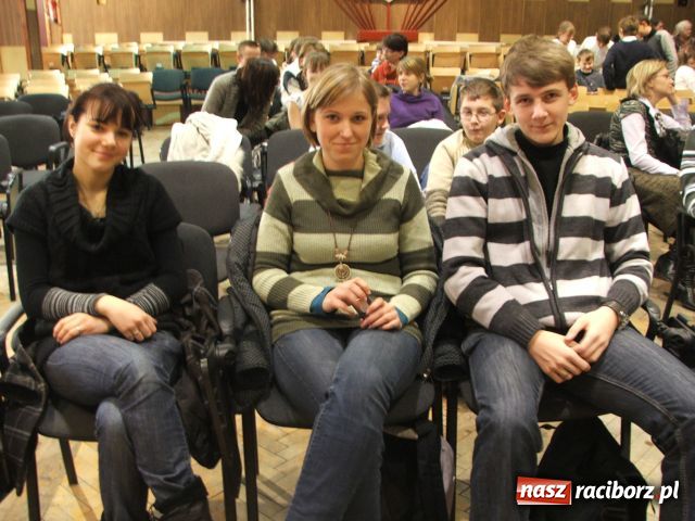 Zdjęcie w galerii na portalu naszraciborz.pl: Najlepsi z niemieckiego nagrodzeni wiadomości z regionu