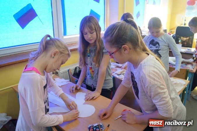 Zdjęcie w galerii na portalu naszraciborz.pl: Uczniowie z Markowic ratują dzieci w Afryce!  wiadomości z regionu