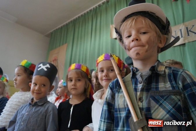 Zdjęcie w galerii na portalu naszraciborz.pl: W Babicach życzyli górnikom spełnienia marzeń  wiadomości z regionu