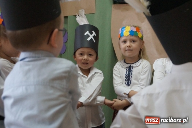 Zdjęcie w galerii na portalu naszraciborz.pl: W Babicach życzyli górnikom spełnienia marzeń  wiadomości z regionu