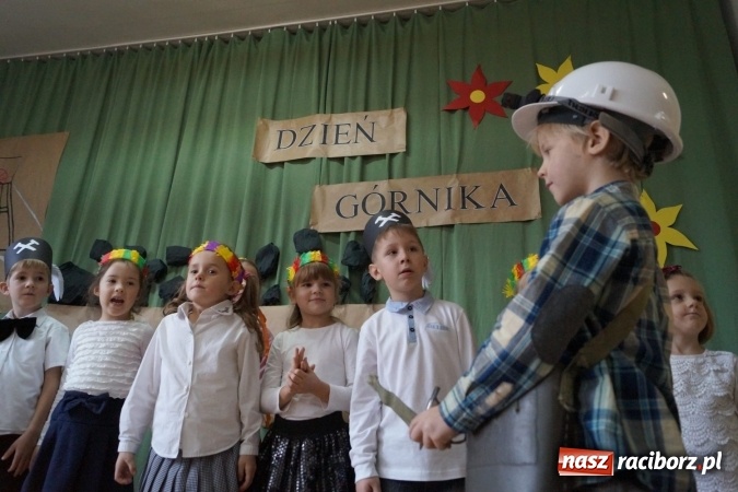 Zdjęcie w galerii na portalu naszraciborz.pl: W Babicach życzyli górnikom spełnienia marzeń  wiadomości z regionu