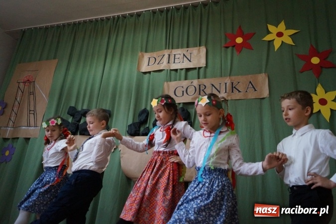 Zdjęcie w galerii na portalu naszraciborz.pl: W Babicach życzyli górnikom spełnienia marzeń  wiadomości z regionu