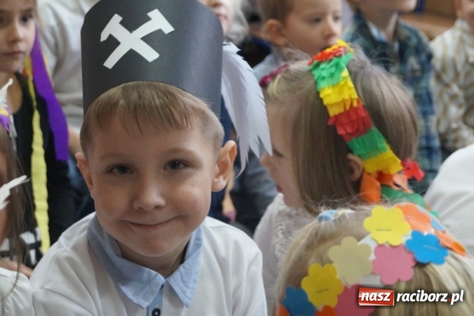 Zdjęcie w galerii na portalu naszraciborz.pl: W Babicach życzyli górnikom spełnienia marzeń  wiadomości z regionu
