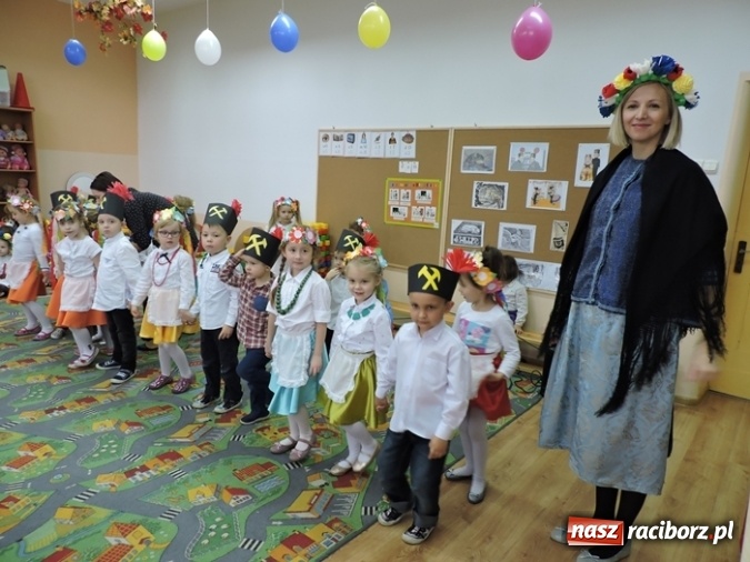 Zdjęcie w galerii na portalu naszraciborz.pl: Barbórkowe tańce i zabawy w Przedszkolu nr 16 w Raciborzu wiadomości z regionu