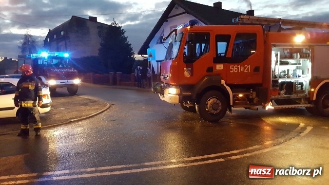 Zdjęcie w galerii na portalu naszraciborz.pl: Uszkodzenie sieci gazowej powodem zamknięcia ulicy Olimpijczyka w Markowicach  wiadomości z regionu